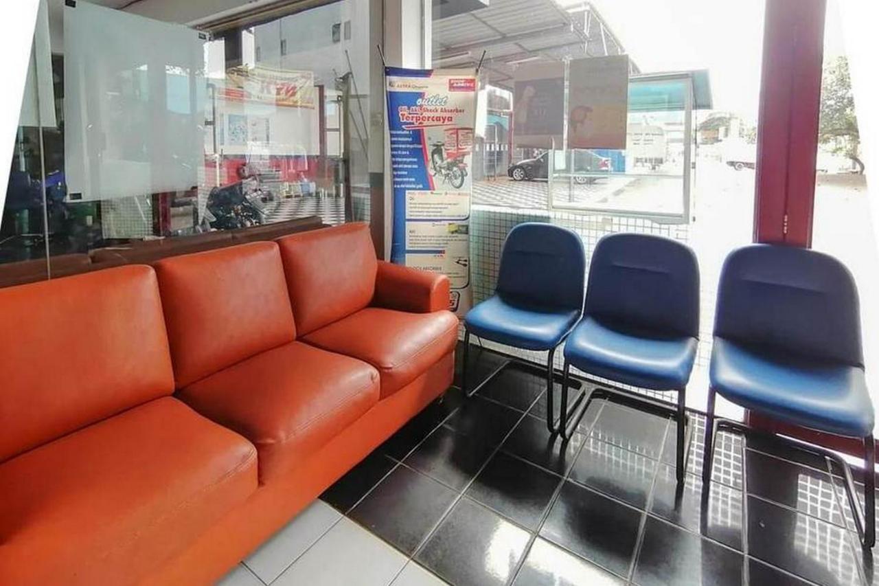 Laponca Residence Pondok Cabe Syariah Redpartner Buaran ภายนอก รูปภาพ